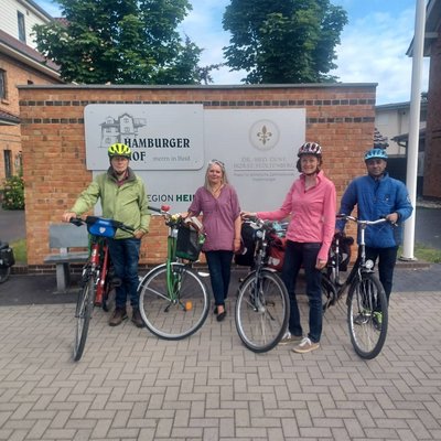 Bild von der Sommertour in Heide mit 4 Personen