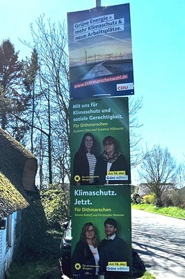 Plakate in Wesseln