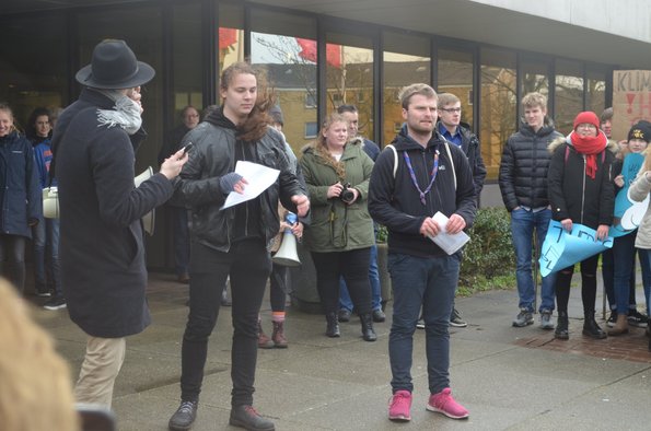 Kundgebung vor dem Kreishaus