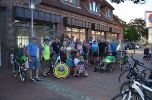 33 Teilnehmer*innen beim 1. Critical Mass in Heide